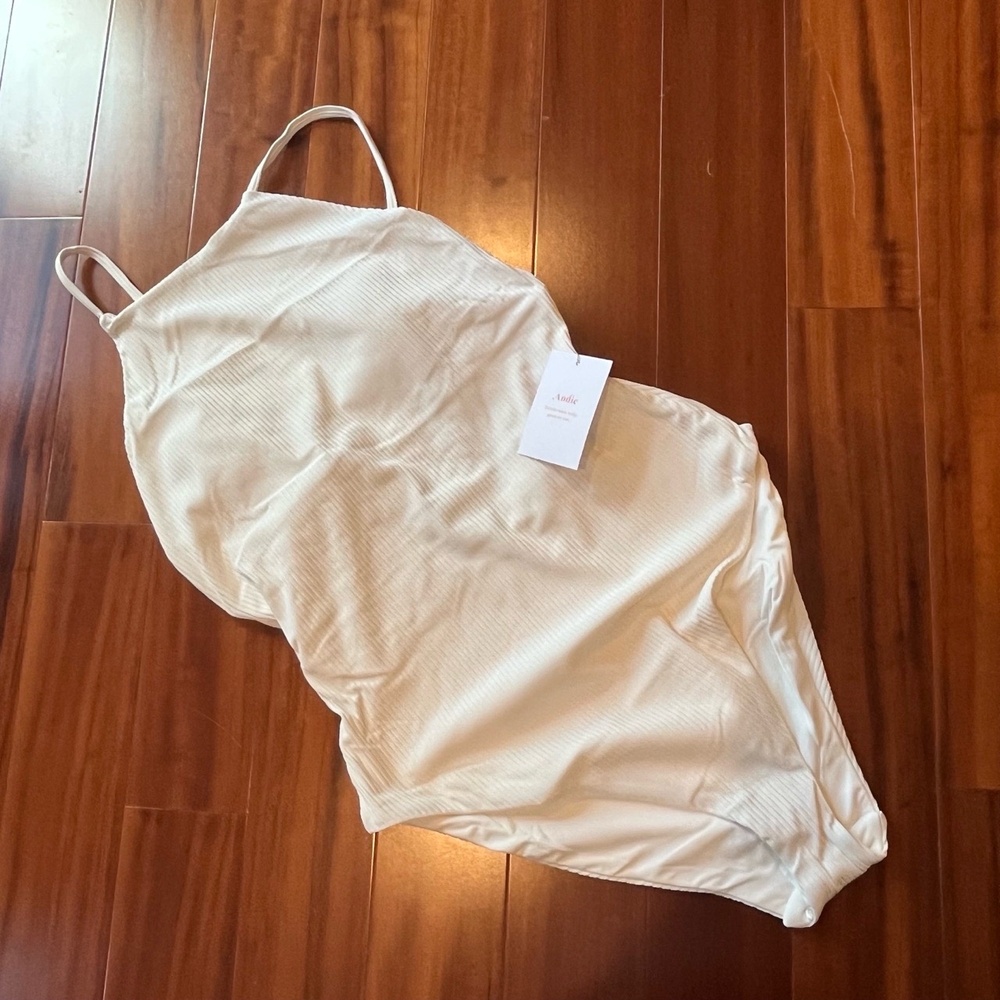 New NWT Andie The Asbury Swimsuit Coco Cream Off White Rib One-Piece Swim Medium